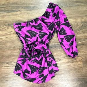 One Sleeve Guess Top